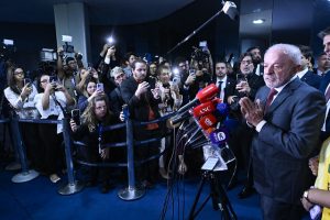 Lula promulga PEC que prevê fim da escala 6×1 e jornada de 40 horas semanais